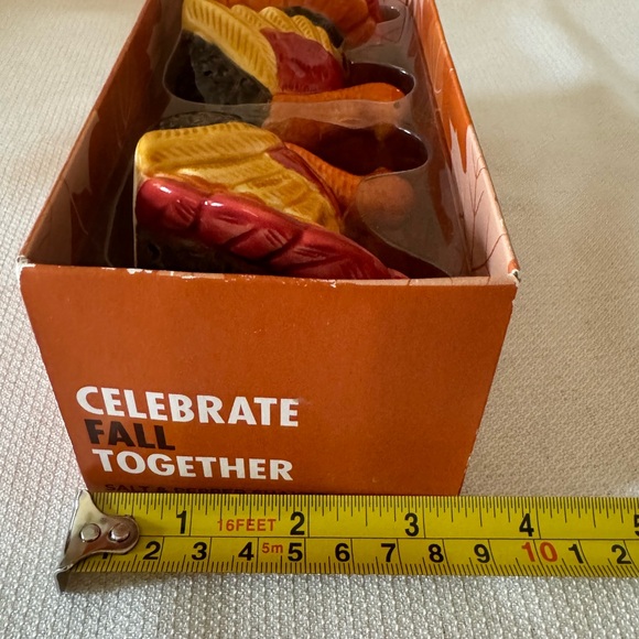 New/Open Box Hand Painted Turkey Salt & Pepper Shaker - Thanksgiving, Holidays - Picture 14 of 15